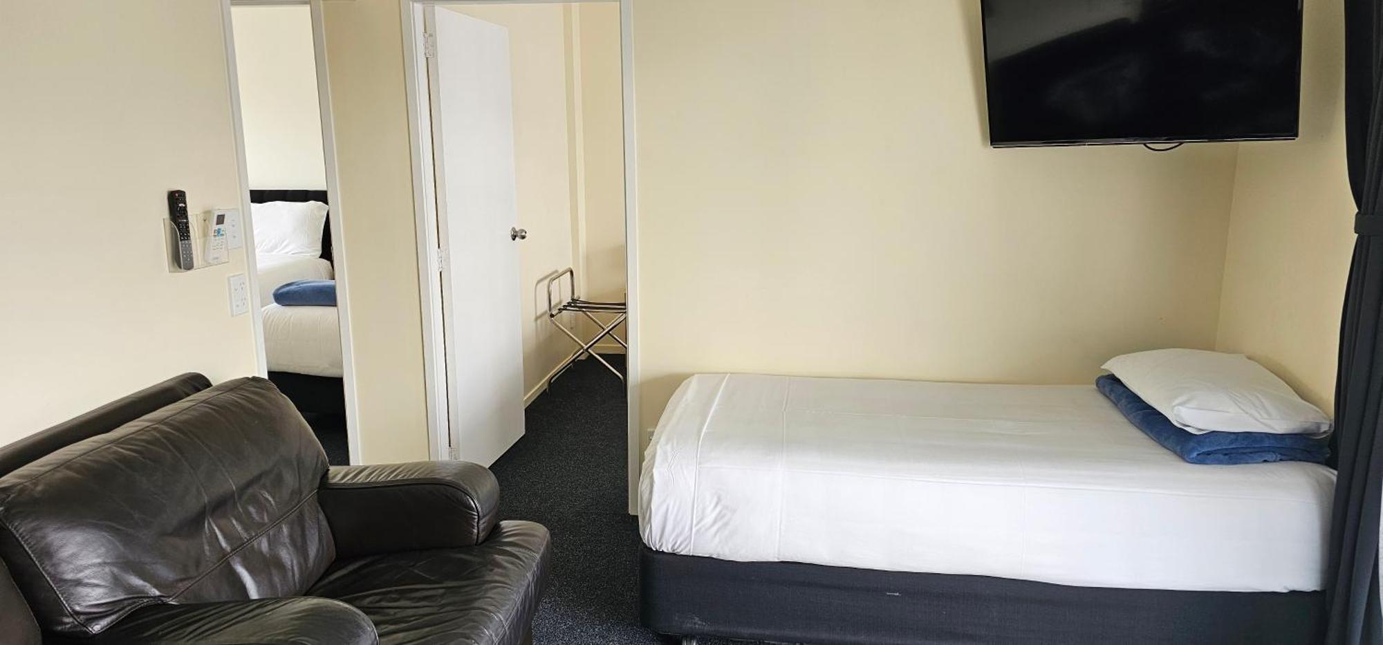 Twin Coast Adventures Motel Kaikohe Buitenkant foto