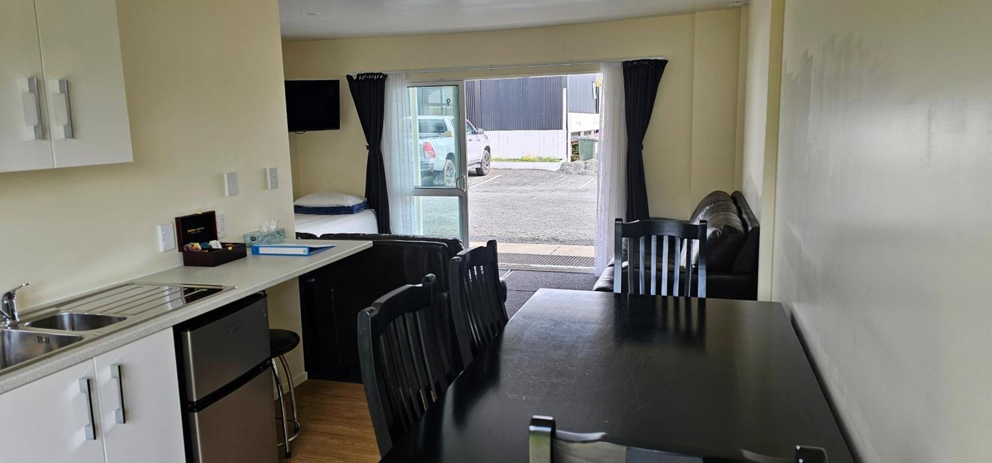 Twin Coast Adventures Motel Kaikohe Buitenkant foto